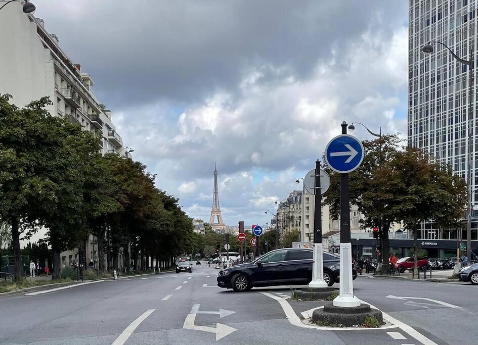 Sur Les Hauteurs De Montparnasse Paris Exterior foto